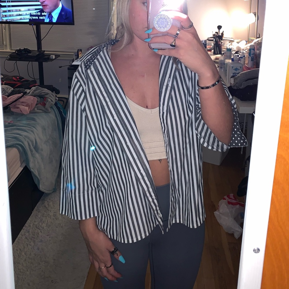 striped shirt